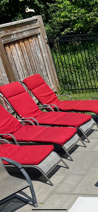 4 outdoor loungers for sale