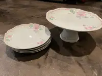 Cake plate server and 4 plates