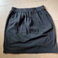 Vintage 90s simple black mini-skirt by Stardom-100% cotton-Large