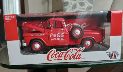 COCA COLA M2 Machines 1958 Chevy Apache Side Step Truck. LIMITED EDITION 1:24 Scale. BEAUTIFUL UNOPE...