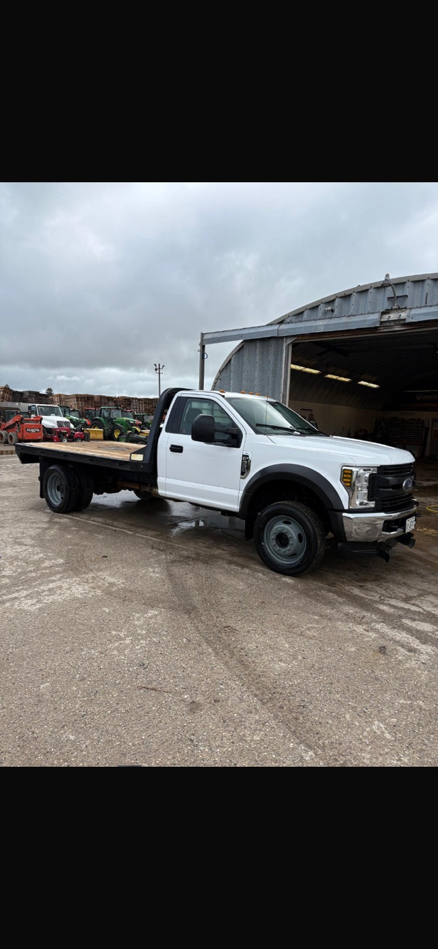 2018 F550 Flat Bed 4x4 Diesel 123000km in Cars & Trucks in Kitchener / Waterloo - Image 3