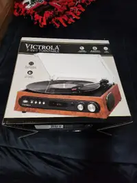 Brand New Victrola 3 In 1 Turntable 