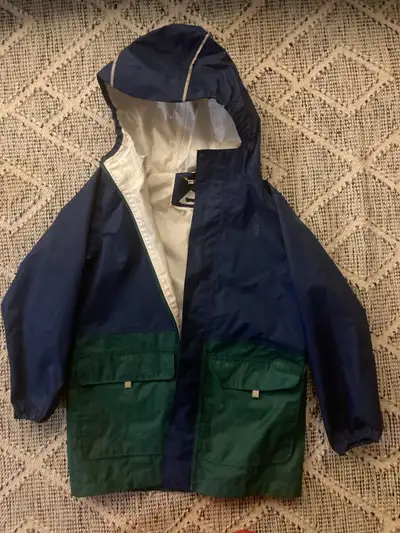 MEC sz 8 Aquanator rain jacket, View more