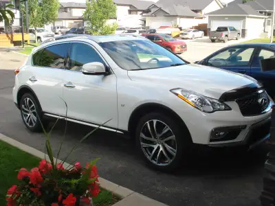 We have for sale our fully loaded 2016 Infinity QX50 AWD. This car equipped with: dual climate contr...