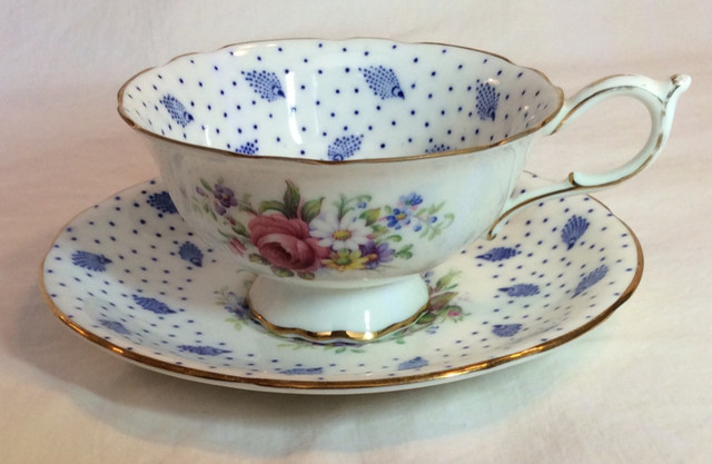 Gorgeous Blue Polka Dot PARAGON TEACUP & SAUCER -Gold Gilt -MINT in Arts & Collectibles in City of Toronto