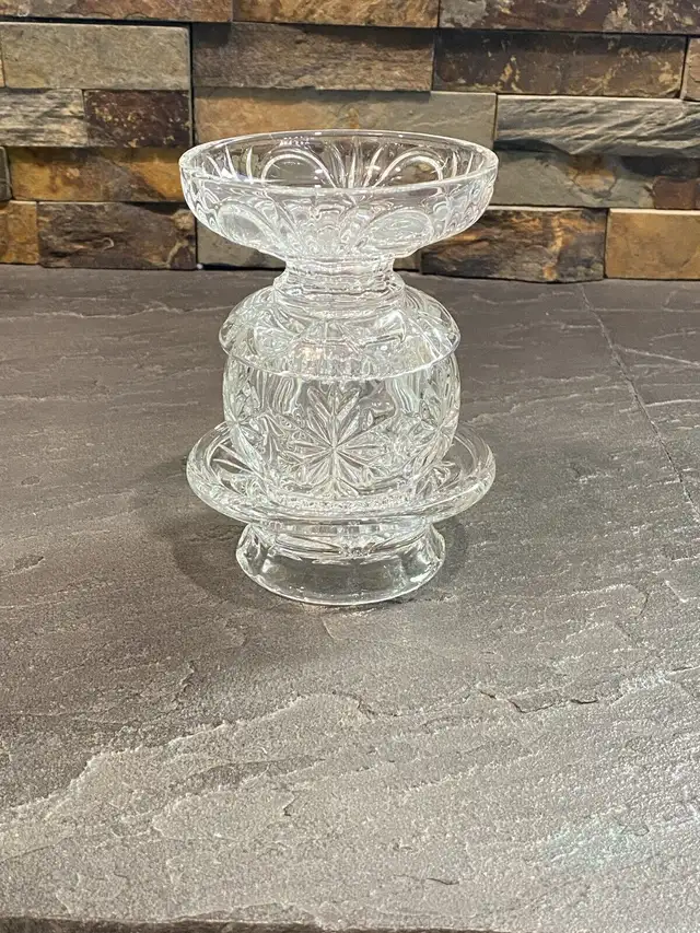 Partylite ~ Salzburg Candle Holder 24% Lead Crystal ~ Brand New! in Home Décor & Accents in Red Deer - Image 4