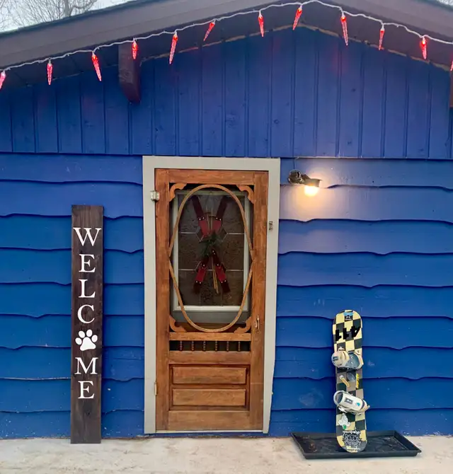 Blue Mountains Seasonal Ski Chalet Rental – 3BR | Hot Tub | in Ontario in Canada - Image 2