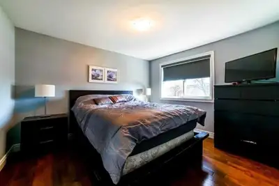 4 Bedrooms and 2 washrooms House Upper Level main Floor Rooms Available House with clean and spaciou...