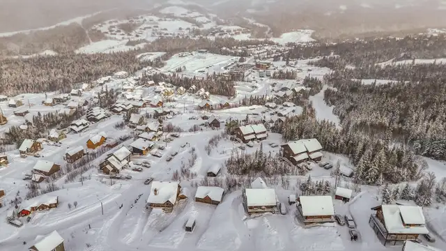 Chalet de luxe a vendre au Valinouët in Condos for Sale in Saguenay - Image 23