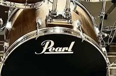 Pearl bass drum logo - white 8” X 3.5”, View more