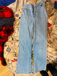 2 paires de jeans en parfait état