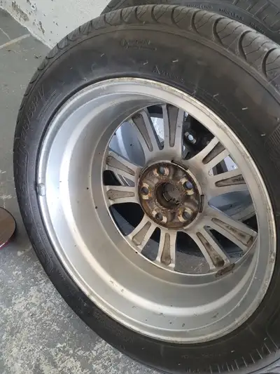 Lexus nx300 wheels with michelin defender 90% treat