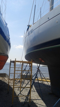 Boat polishing service at the best rate on the market