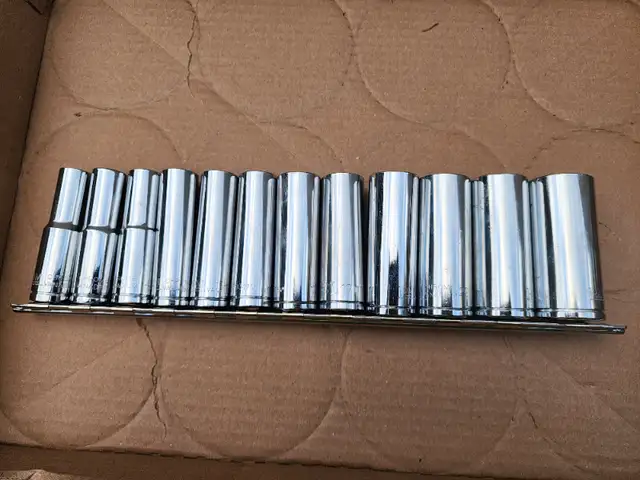 PM Popular Mechanics 12 Pc 6 Point 1/2" Drive Deep Socket Set in Hand Tools in Windsor Region - Image 2