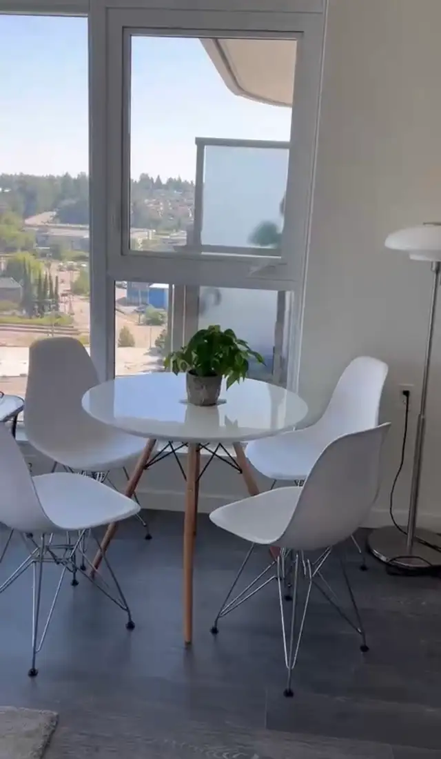 1 bedroom condo | Parking + Locker | Utilities Included | Brent