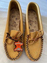 Laurentian Chief Leather Moccasins 