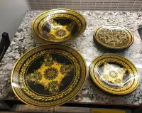 Black and Gold Decorative Plates Set: Elegant Tableware