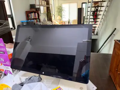 27” Apple Thunderbolt Monitor., View more