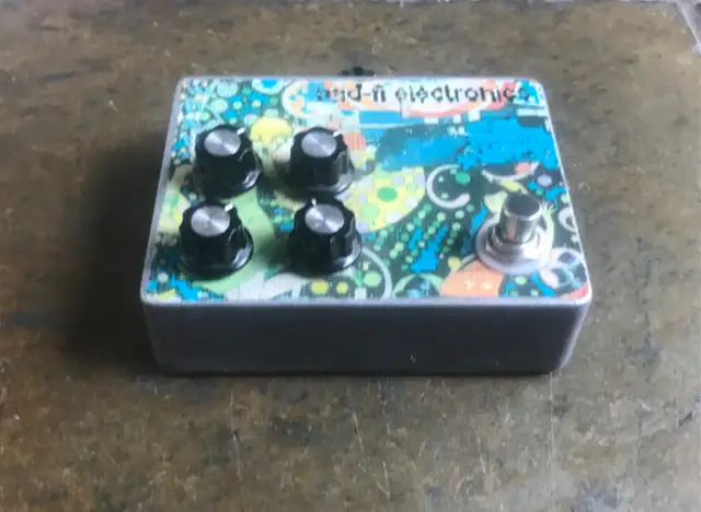 Mid-Fi Electronics Pedal in Amps & Pedals in Calgary - Image 5