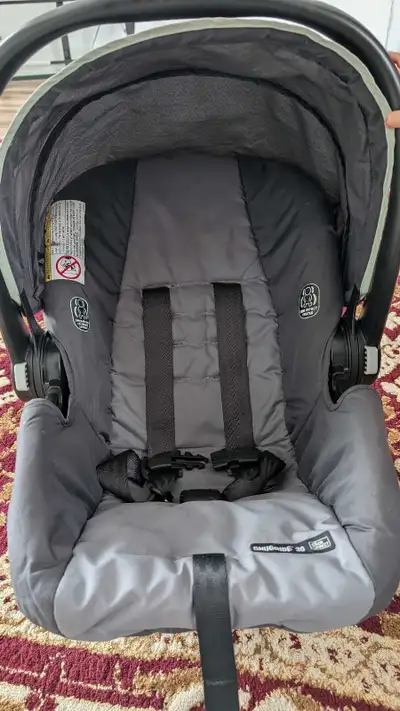 Graco SnugRide 30 Click Connect Infant Car Seat w Base, View more