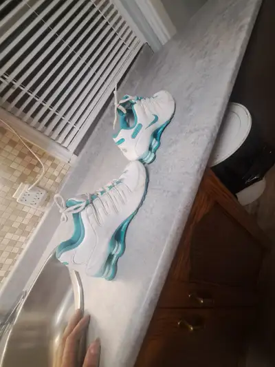 Womens 6.5 nike shox, View more