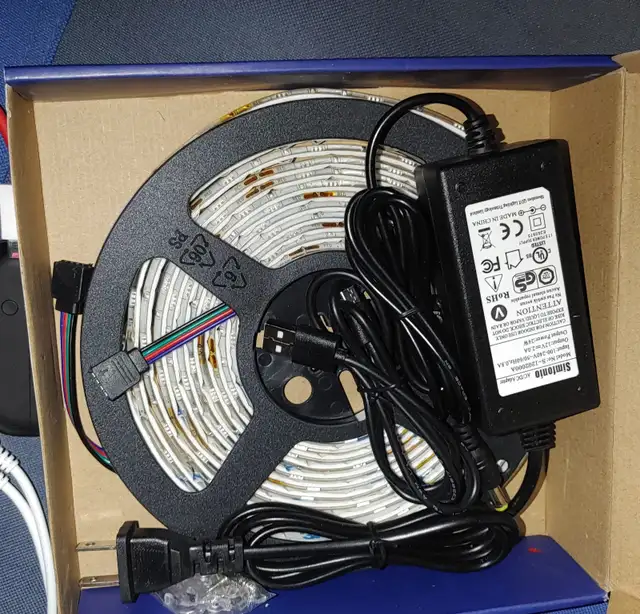 Simfonio RGB LED Strip Lights With Remote in Indoor Lighting & Fans in Mississauga / Peel Region - Image 6