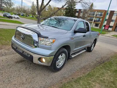 2007 Toyota Tundra 4x4 $9800. 320,000 miles call or text for more details. 639 533 7507