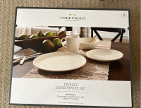 *NEW* Threshold Made in Portugal 16 Piece Fairlee Dinnerware Set