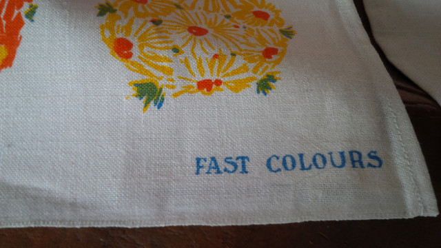 4 Vintage Pure Linen Tea Towels, Brand New, See Pictures in Arts & Collectibles in Stratford - Image 4