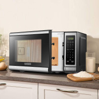 BNIB - BLACK & DECKER Countertop Microwave Oven 0.7 Cu.ft, 700W