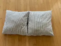 2 Stripped pillow covers 20"x20"