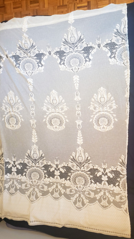 MASSIVE condo curtain white lace - price dropped in Window Treatments in Kitchener / Waterloo - Image 2