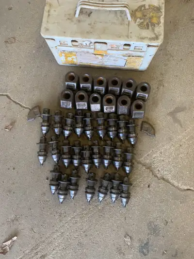 Kennametal Grinder Teeth For Road Stabilization And Milling. New Road Milling Bits Description Road...