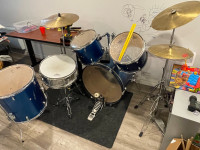 Drums,  batterie à vendre