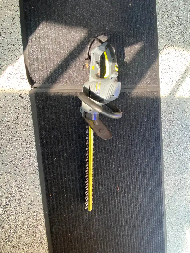 Hedge Trimmer525760285199585283