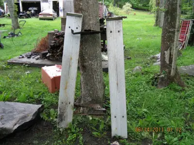 Selling Pic # 1- a pair of ALUMINUM RUNNING BOARDS For 1979 F-150 that came off my 1979 ford ranger...