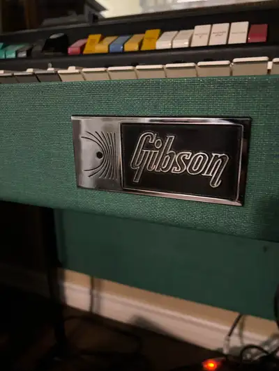 Mint Condition Gibson G-101 Keyboard/Organ, View more