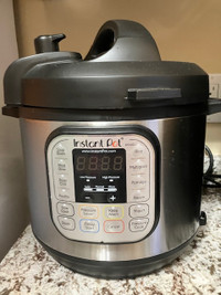BRAND NEW Hot Pot with user manual