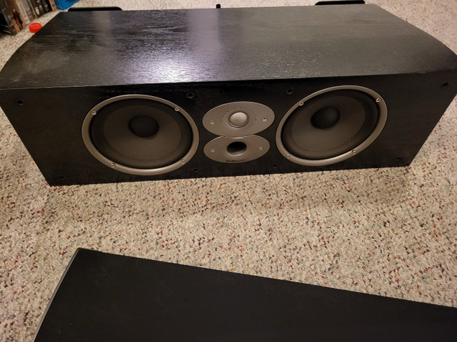 Polk Audio 5.2 speaker system in Speakers in Prince Albert - Image 3