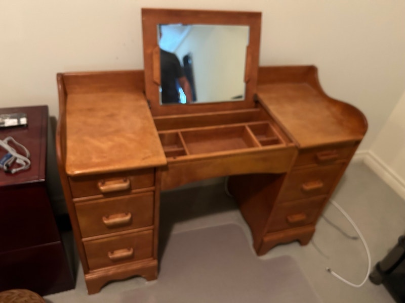 Vintage Maple Vanity Dressers & Wardrobes Ottawa Kijiji