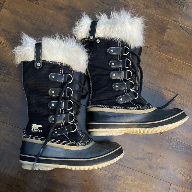 Sorel Joan Of Arctic X Celebration Winter Boot - Women's Size 7 in Women's - Shoes in City of Toronto - Image 3