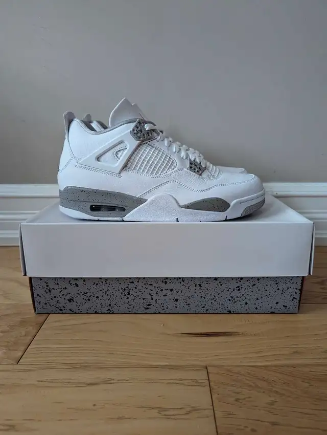 Jordan 4 White Oreo 2021 size 9.562863281549954123