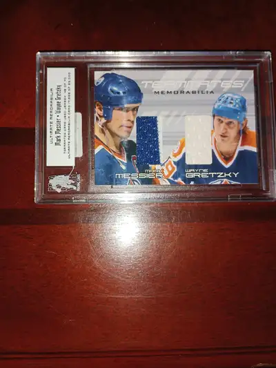 Same as above, 2 colors in Jersey of Messier, Teammates Memorabilia, shipping is at your fees. I acc...