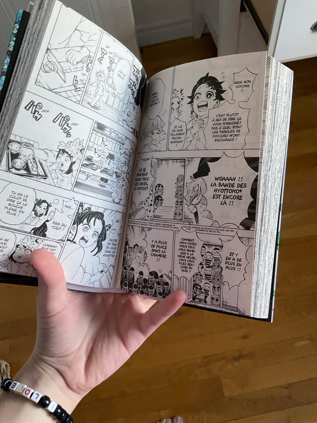 manga 23 de demon slayer en français dans Ouvrages de fiction  à Ville de Montréal - Image 3