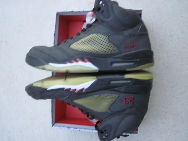 Jordan 5 Size 12 in Men's Shoes in Markham / York Region - Image 8