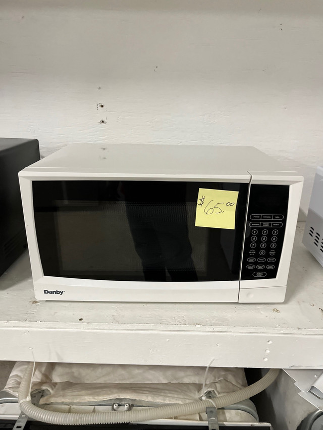 Danby white and black microwave  in Microwaves & Cookers in Stratford