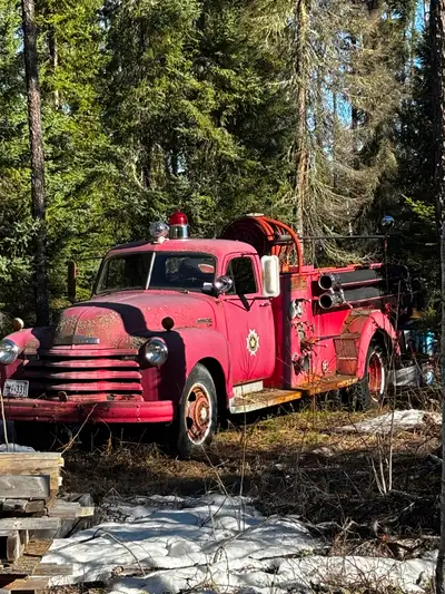 As is. Where is. Last started in 2018 and the pump and siren work. Asking $4000 or best reasonable o...