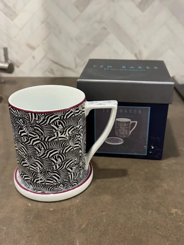 Ted Baker  Portmeirion Malton Mug with Coaster in Kitchen & Dining Wares in Markham / York Region - Image 2