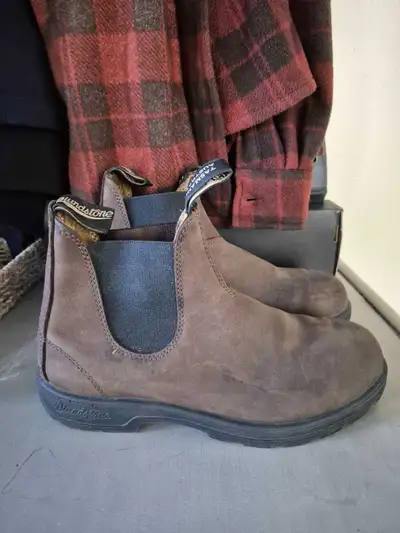 unisex blundstones 8.5men 11 female, View more