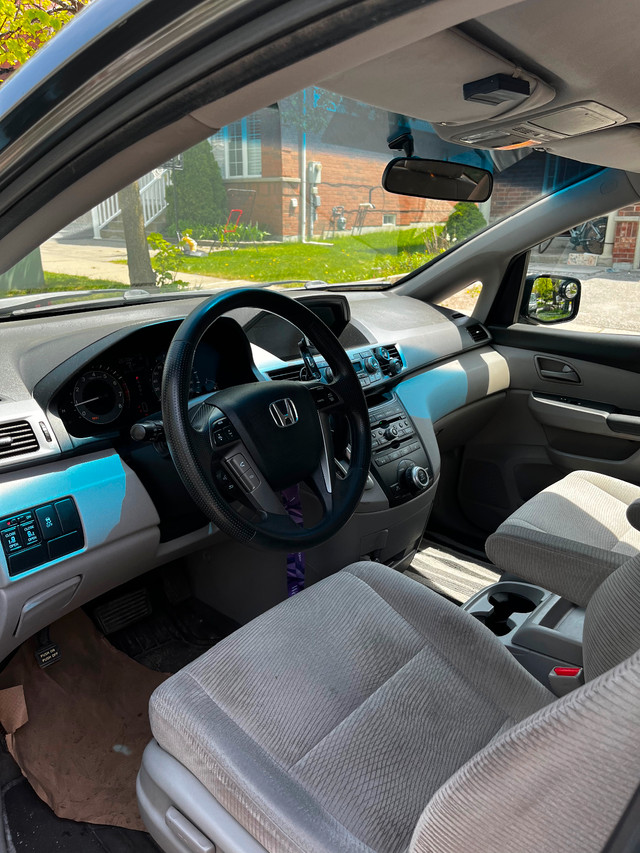 Honda Odyssey 2011 Ex for immediate sale in Cars & Trucks in City of Toronto - Image 3